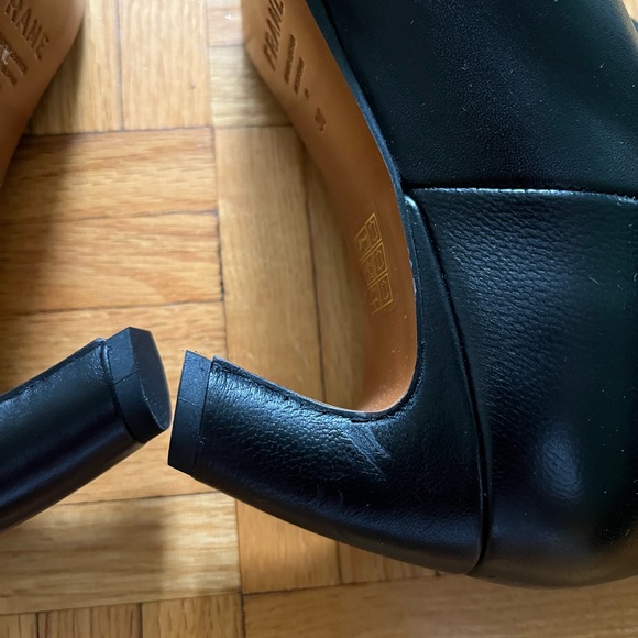 FRAME the Brooklyn booties 🖤 - Picture 2 of 7